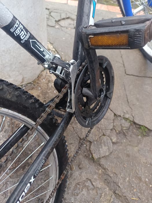 De vânzare biletele