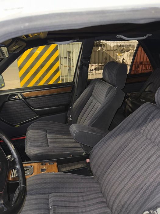 Продам Мерседес 124