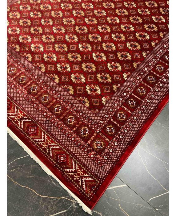 Красный этно ковер