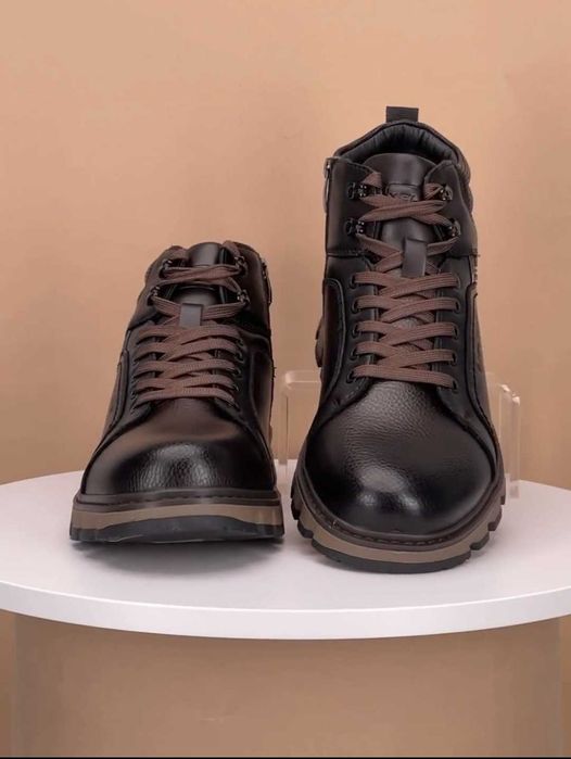 Новый. Коричневые зимние сапоги 42-43р. Натуральная кожа, шерсть