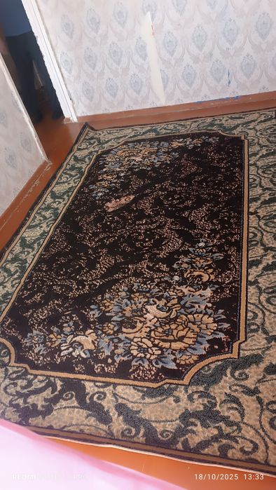 Гилам сотилади 3га 2м