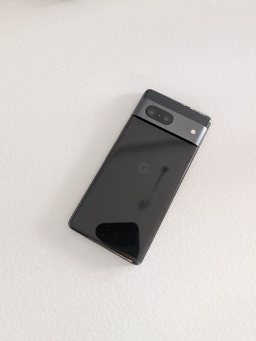 Vând Google Pixel 7 8gb ram/128gb Oradea • OLX.ro