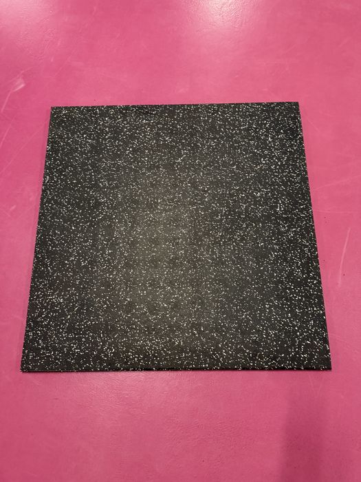 Гумена фитнес настилка - плочи 1х1м.,дебелина 1,5см