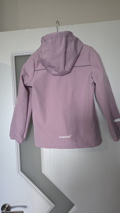 Продавам детско якенце р.134