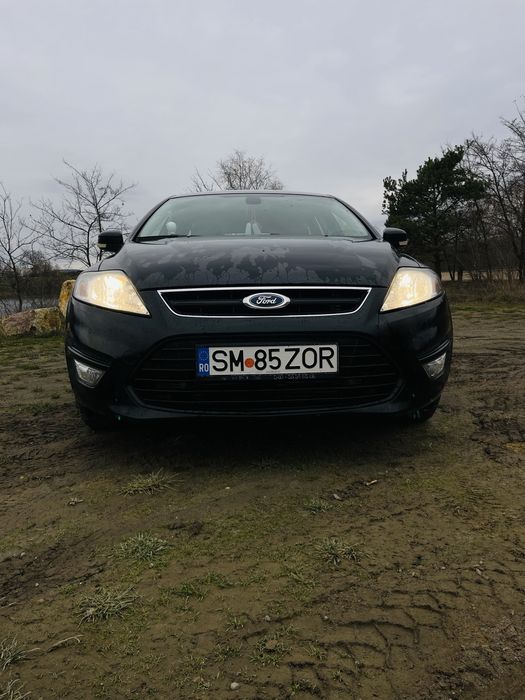 Vand sau schimb ford mondeo 2012