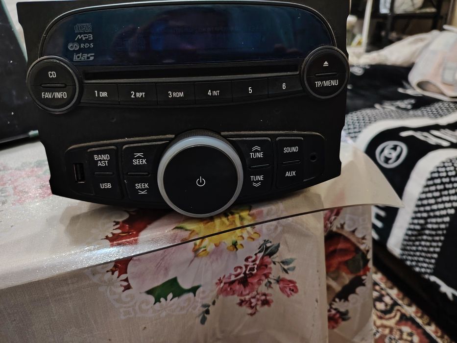 Штатная автомогнитола на Спарк.