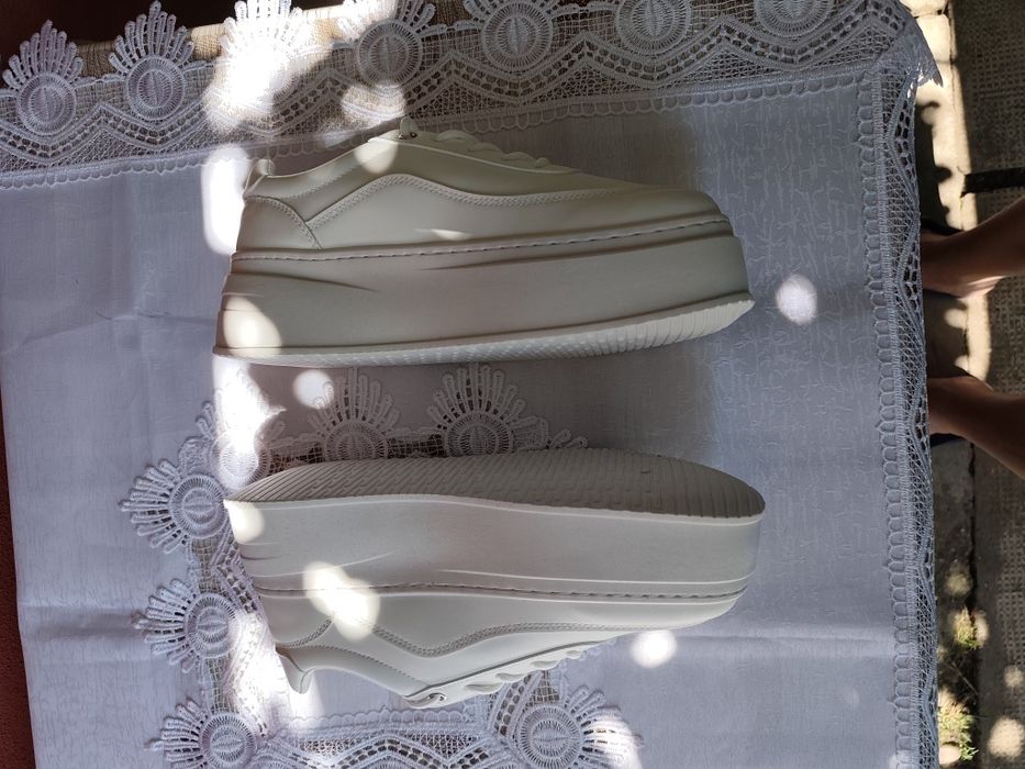 Adidași / Pantofi sport damă albi cu platformă – NOI, mărimea 41