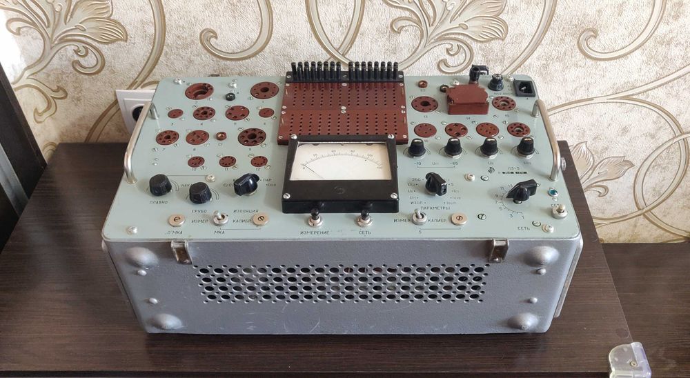 Ламповый измеритель параметров Л3-3