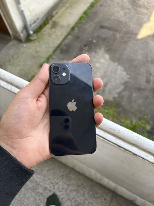 Iphone 12mini черен