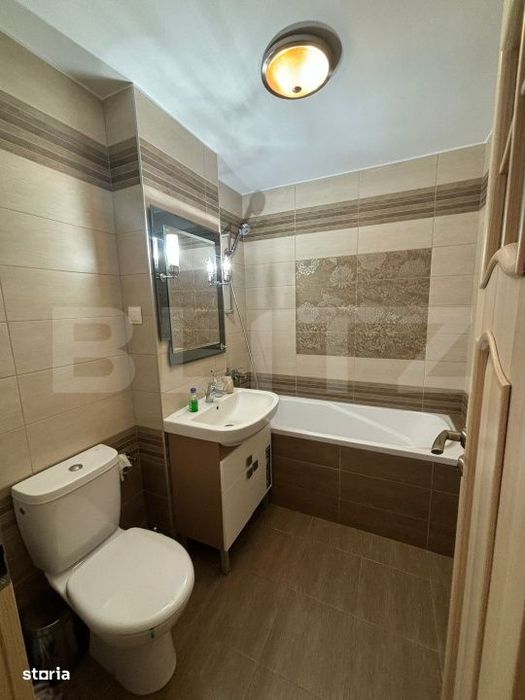 Apartament 4 camere, ETAJ 1, Bulevardul Independentei - cu loc de parc
