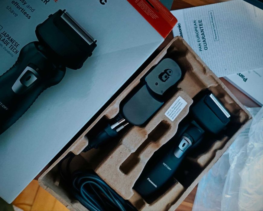 шейвър Panasonic нов със гаранция от техномаркет.