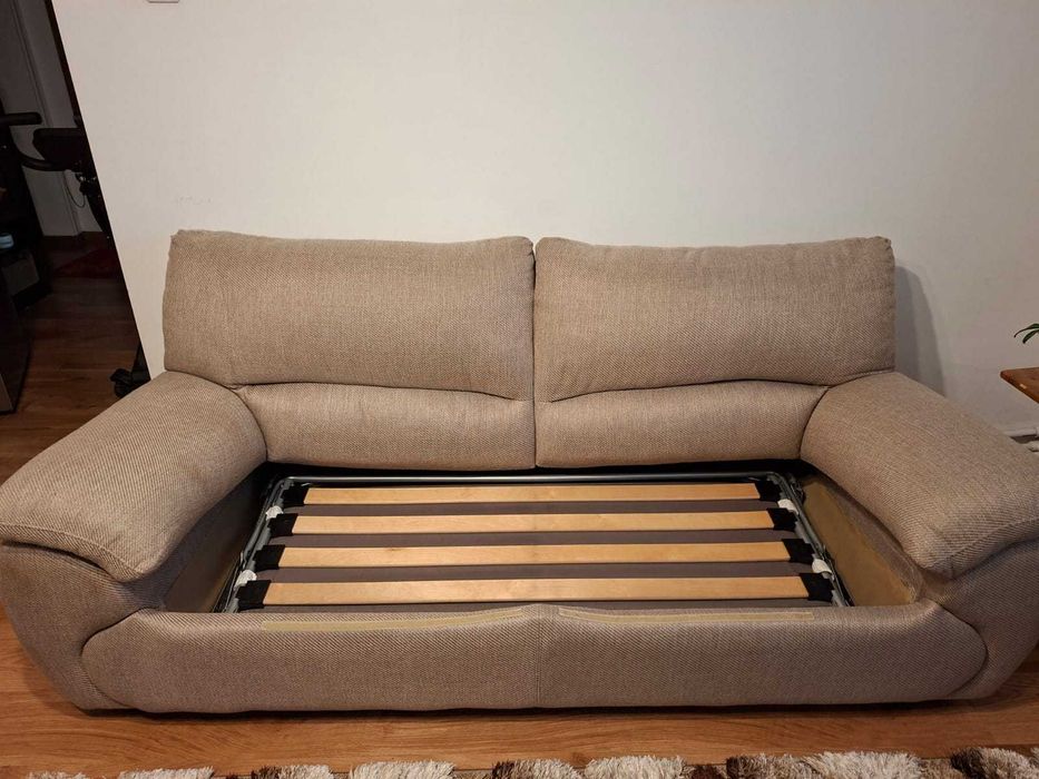 Vand canapea 3 persoane extensibila