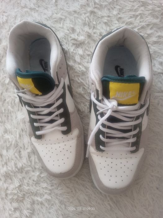 Кроссовки подростковые