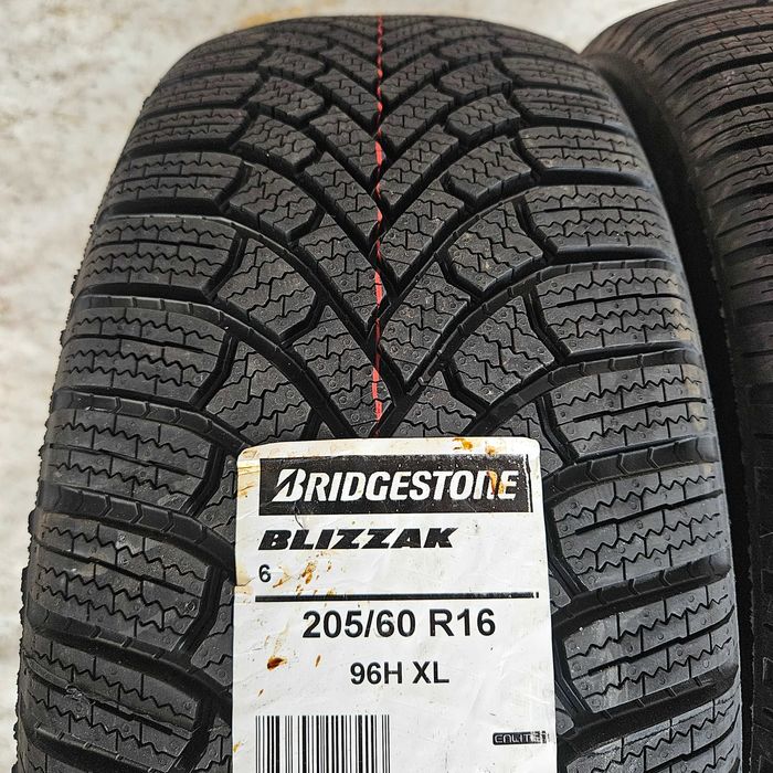 2 Нови зимни гуми 205/60R16 Bridgestone Blizzak 6 Enliten XL 96H