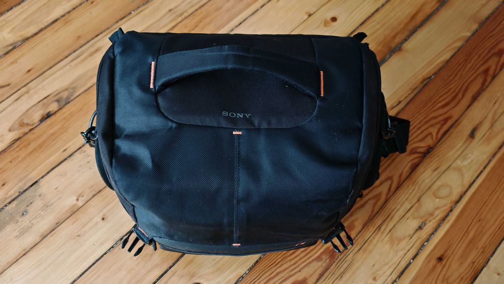 Чанта за фотоапарат Sony Alpha medium