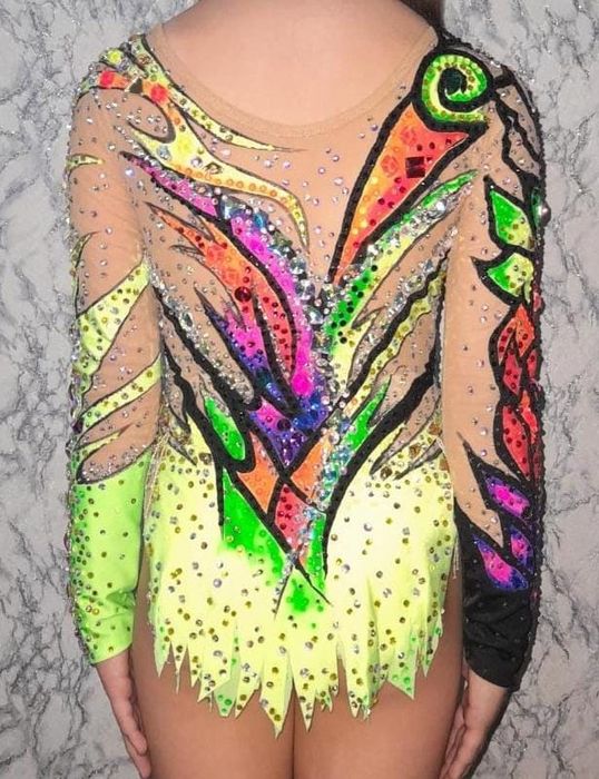 Продам купальник 125-135