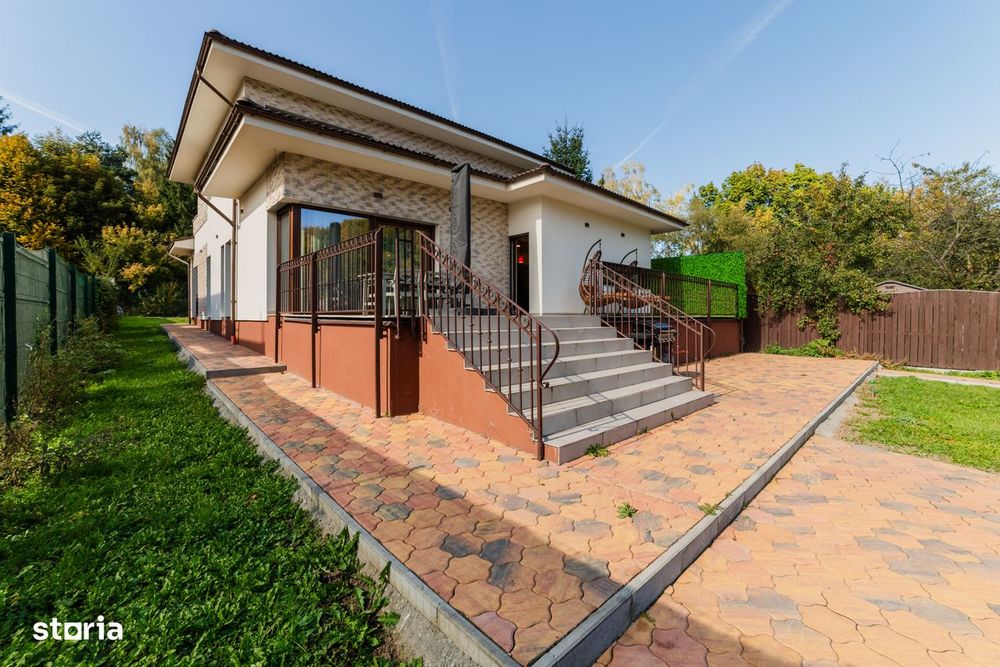 Vila de Lux in stil mediteranean (Tur virtual)