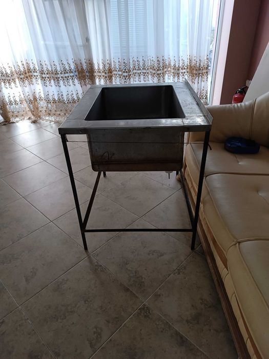 Мивка неръждавейка