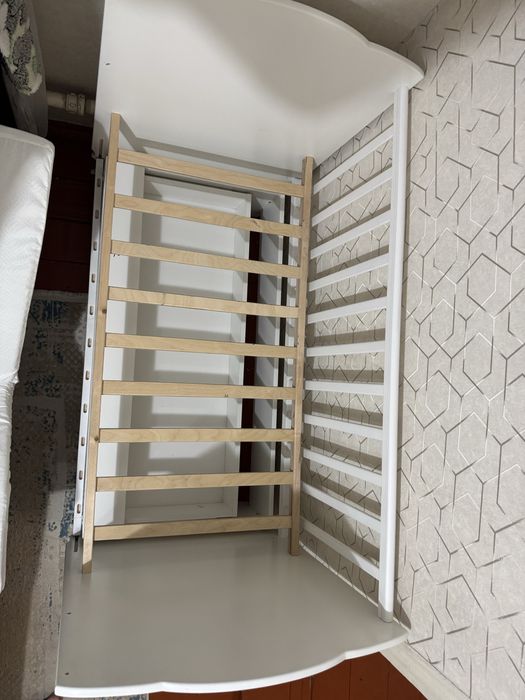 Кроватка детская.