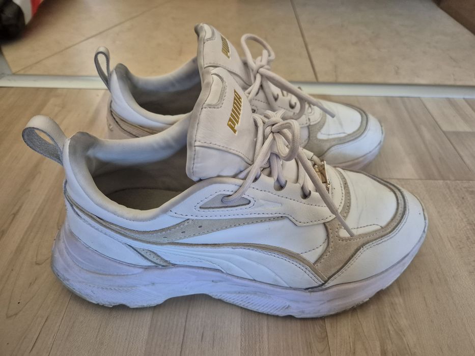 Бели маратонки Puma
