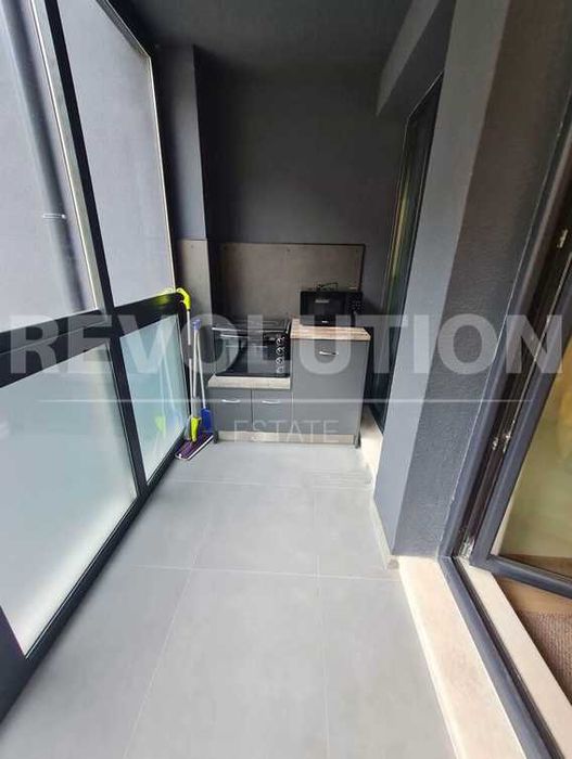 Дава се под наем Двустаен апартамент в Варна, Център - 50 кв.м за 510 € - Снимка #5