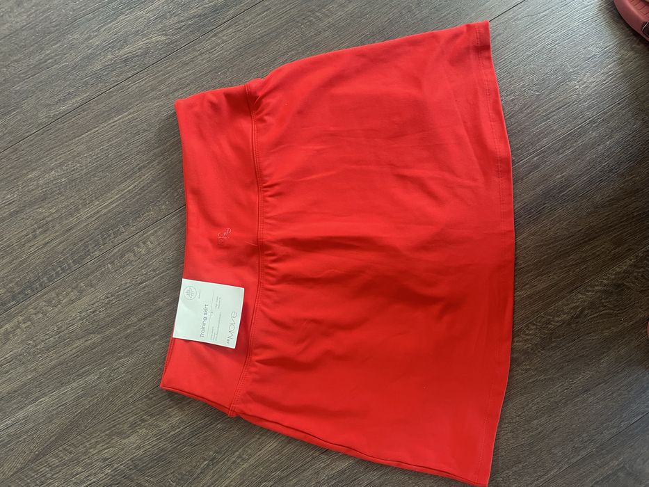 Спортна пола с клин H&M нова