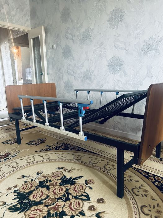 Медицинский кровать