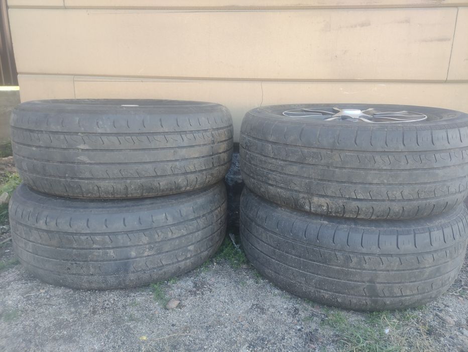 285/65/17 комплект резины с дисками