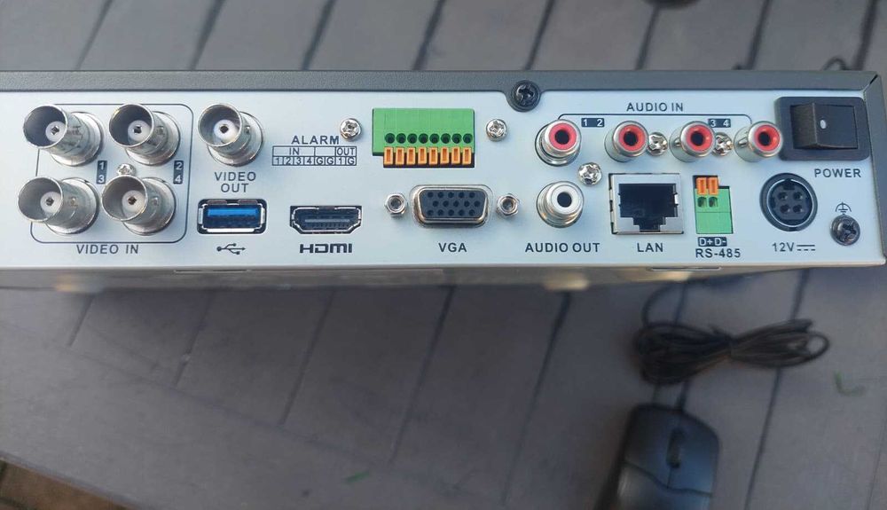 Sistem supraveghere 4K Hikvision