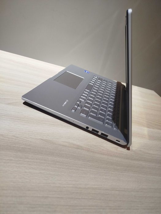 Asus Vivobook X1400EA