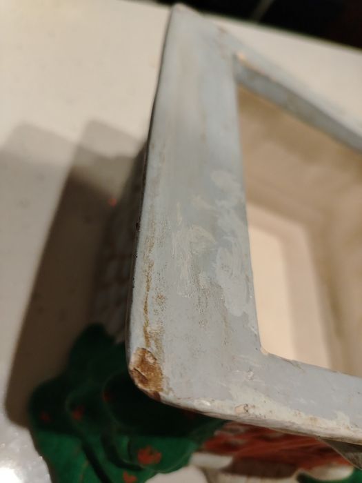 Коледна керамична къщичка ръчно боядисана / кутия за сладки /бисквити