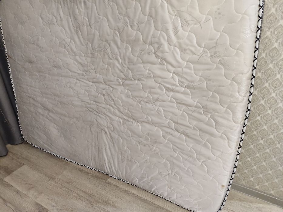 Матрац  200*140 см