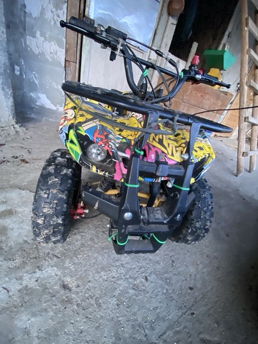 Vand atv 49cc  pretul este fix