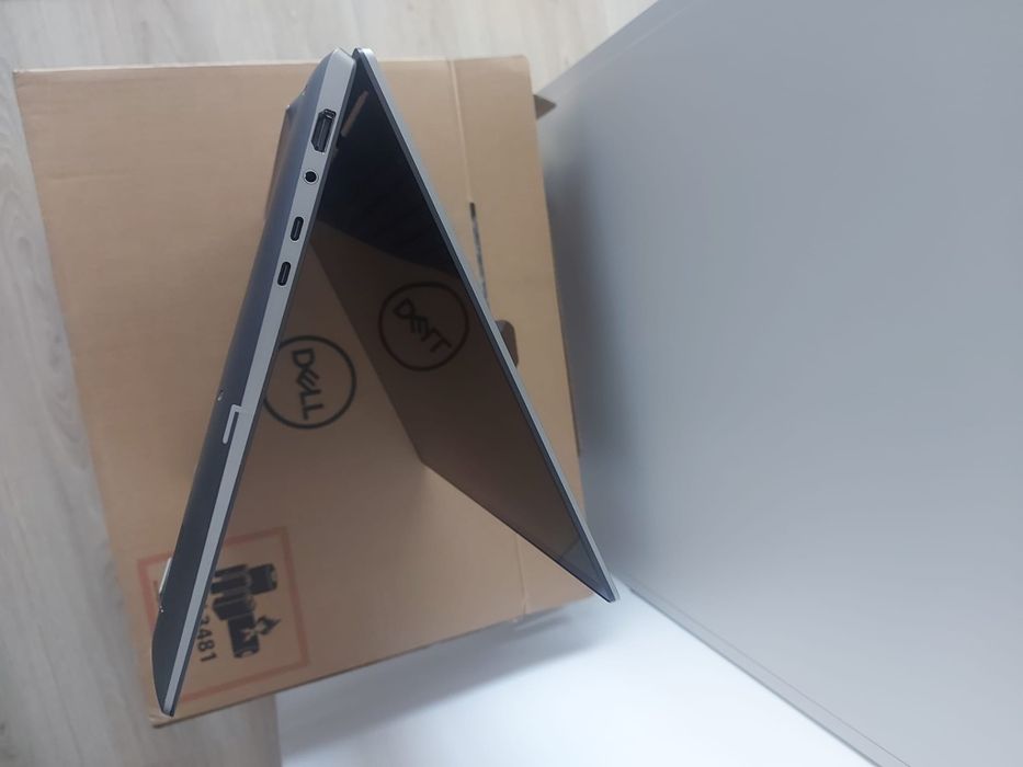 NOU! Dell Precision 5690, 16" 4K TOUCH Oled Ultra 7 165H, 32Gb, Ada 20