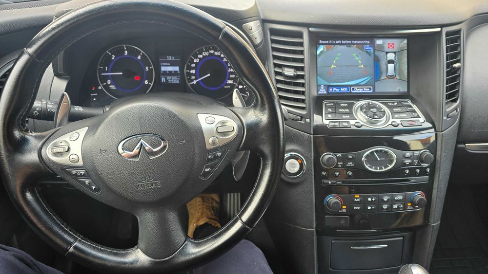 Infiniti QX70 2016