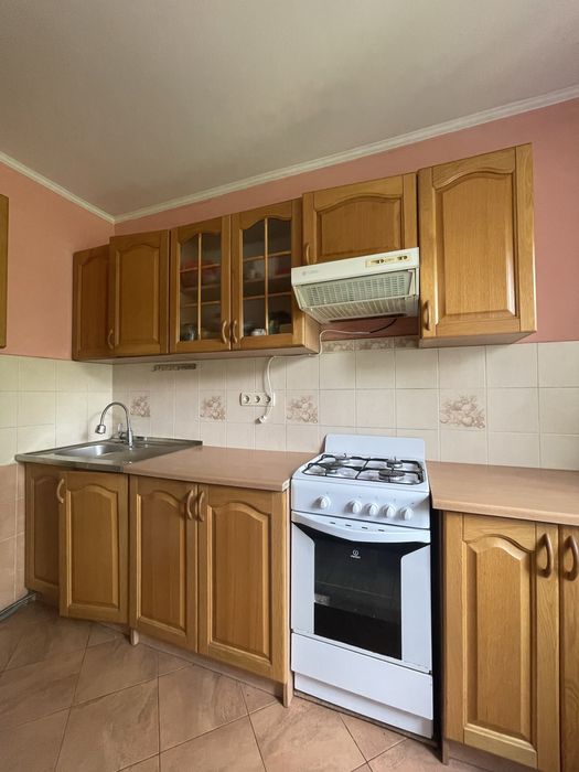 Продаю кухонный гарнитур