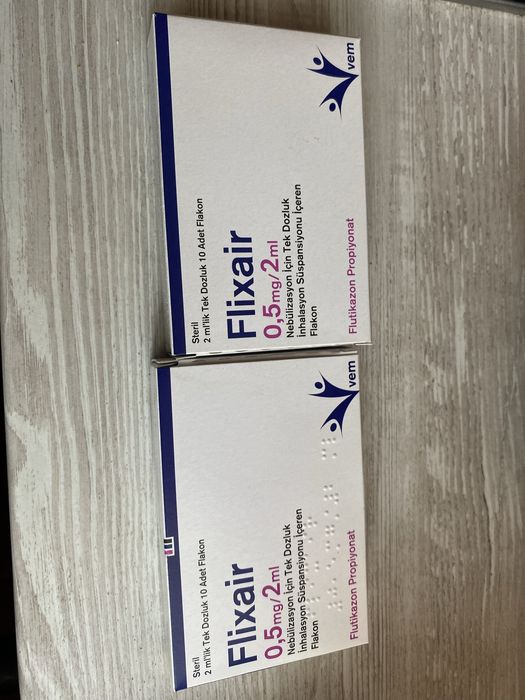 Vand doua cutii Flixair