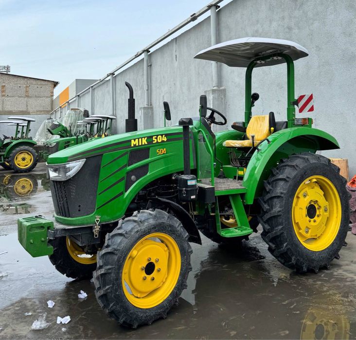 Traktor Mik 504