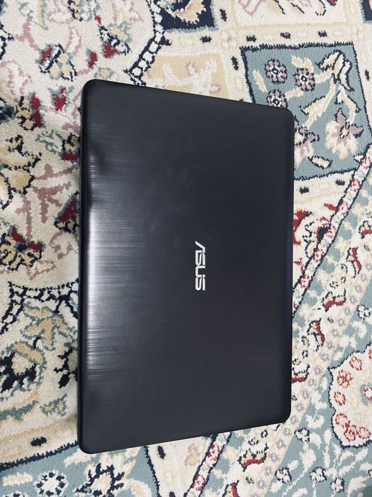 Ноутбук асус с зарядкой