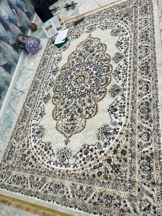 Продам ковер 2*3