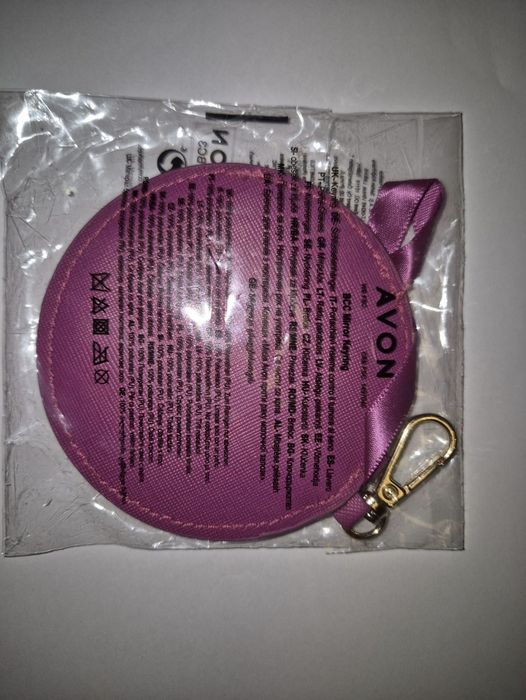 Breloc cu oglinda roz, Avon