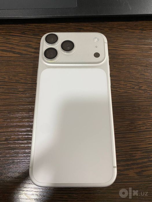 Iphone 17 pro max  256 silver Sim +E sim