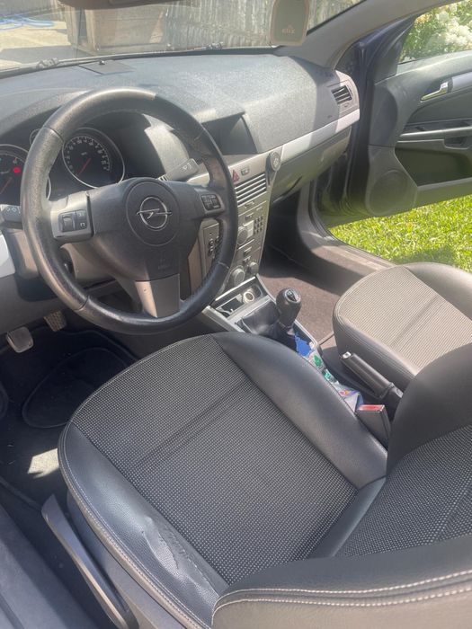 Opel astra H gtc