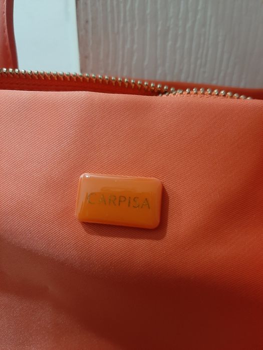 Яркая сумка шопер Carpisa