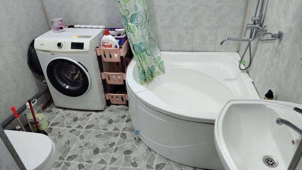 Uy sotiladi 7 sotix uydagi hamma narsa qoladi