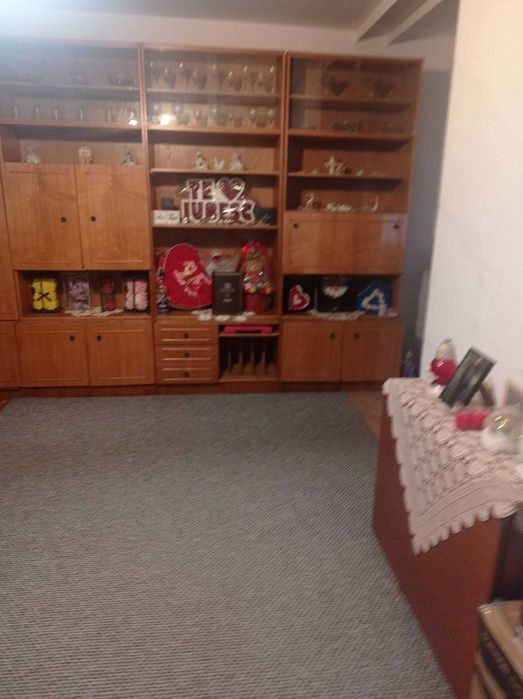 Apartament 3 camere de închiriat