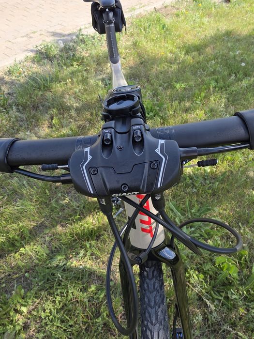 Велосипед карбоновый Giant Revolt Advanced 3