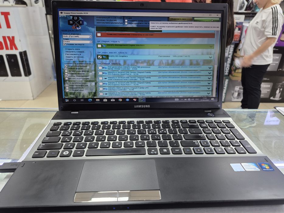 Samsung pentium 8Gb 128Gb Hdd 500Gb