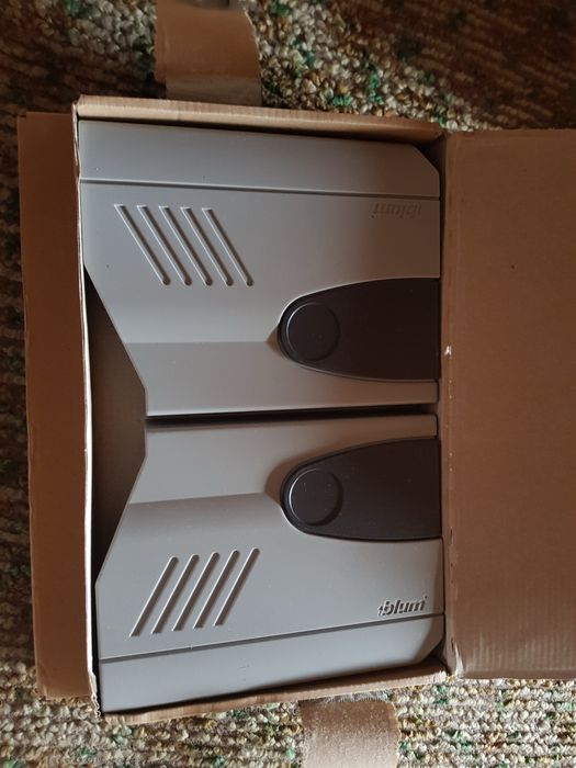 Blum механизми за врати с горно повдигане