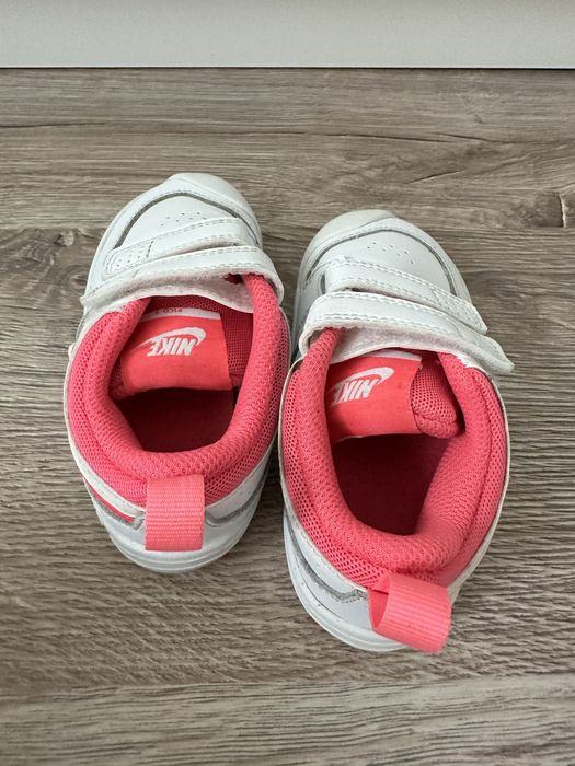 Adidasi Nike Pico 25